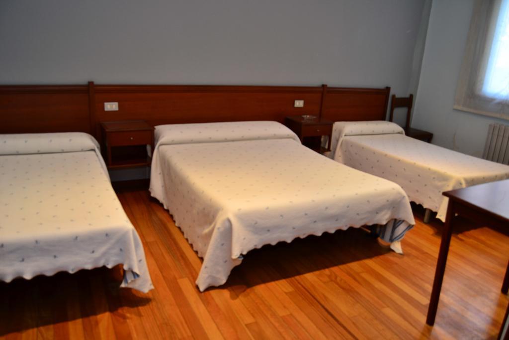 Pension Residencia Buenos Aires Виго Екстериор снимка