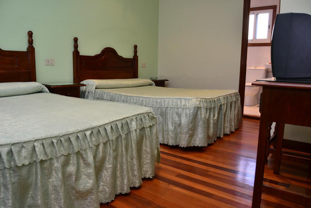 Pension Residencia Buenos Aires Виго Екстериор снимка