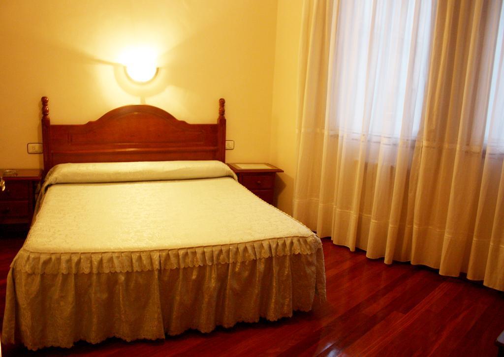 Pension Residencia Buenos Aires Виго Екстериор снимка