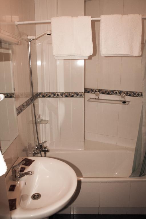 Pension Residencia Buenos Aires Виго Екстериор снимка