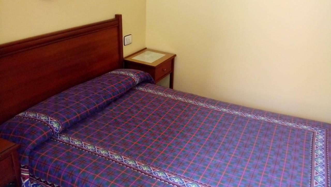 Pension Residencia Buenos Aires Виго Екстериор снимка