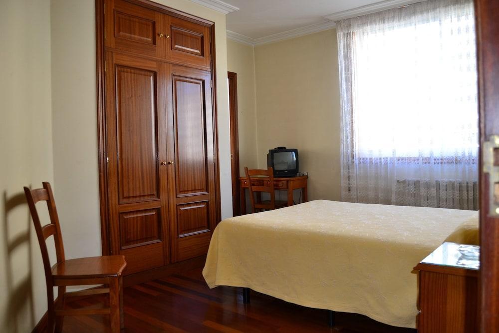 Pension Residencia Buenos Aires Виго Екстериор снимка